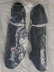 Kids Dragon Fight Gear Pair Bone Protect Shin In Step Guards MMA Black Silver