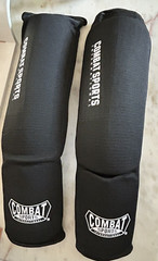 Combat Sports Washable MMA Elastic Cloth Shin & Instep Padded Guards Med NEW