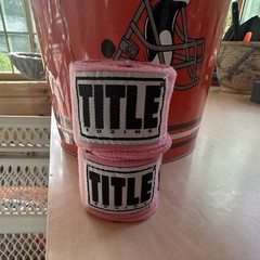 Title Boxing Power-flex Elite 180″ Fist Wraps – Pink