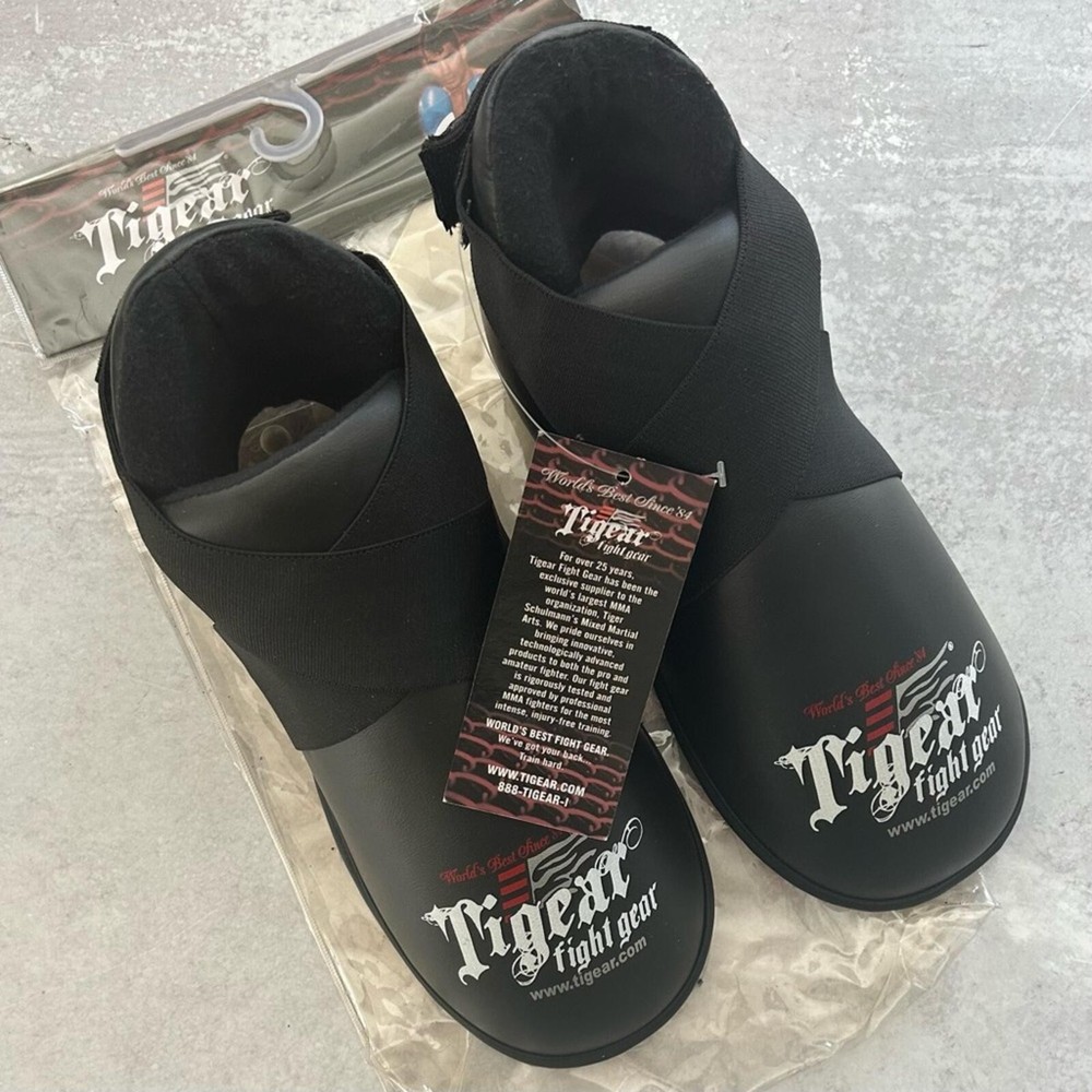 TIGEAR Kickboxing MMA Fight Gear Sparring Boots Foot Protection, Adult S NWT