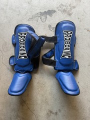 Pro Boxing Shin Guards for men and women Blue Size Small