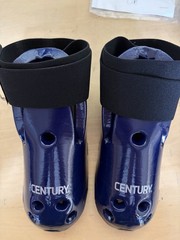Century Martial Arts Sparring Boots Blue Size L Adult Unisex MPN 1123/E