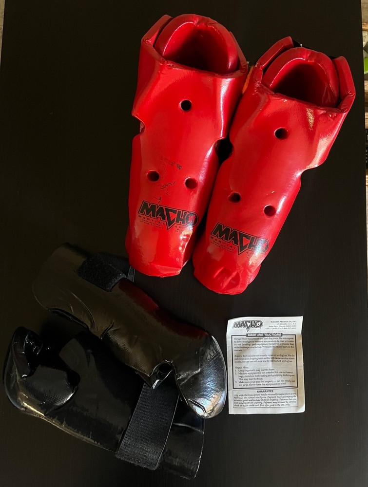 Macho Martial Arts sparing gear, Adult size Large, Punches and Deluxe Kicks