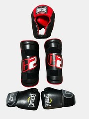 Combat Corner MMA Muay Thai Headguard Xl & Shin Guards L/ Xl & 12 oz. L/Xl Glv