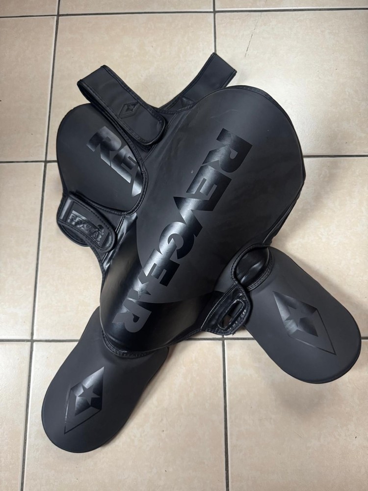 Shin Guards Adult Unisex , Full-Contact Protection Shin Pads for Muay Tai, etc.