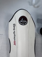(A-1)Boon Martial Arts Shin Guards Large L Muay Thai Kickboxing White Black Pair