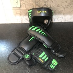 BRAVE YOUTH SHIN INSTEP GUARDS L/XL, Head piece L/XL, gloves Small