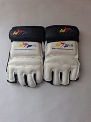 Half Finger Sparring Hand Gloves Hand Protector Taekwondo Karate MMA Muay Thai