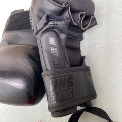 C2 Turbo Leg Shin Guards Black S/M Ring Horns Boxing Gloves L/XL Ringside Inner
