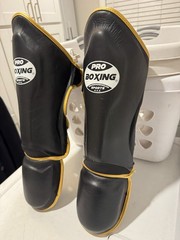 Pro Boxing Sports Muay Thai Leather Shin and Foot Guard Set Black/Gold Size XS