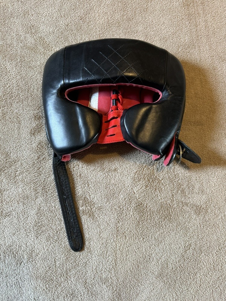 TITLE Boxing Winning-style Ko-Vert Headgear with Nose Bridge (Fly, Reyes, Rival)
