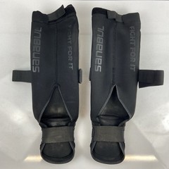 Sanabul Essential Hook & Loop Strap Kickboxing Muay Thai MMA Shin Guards S-M