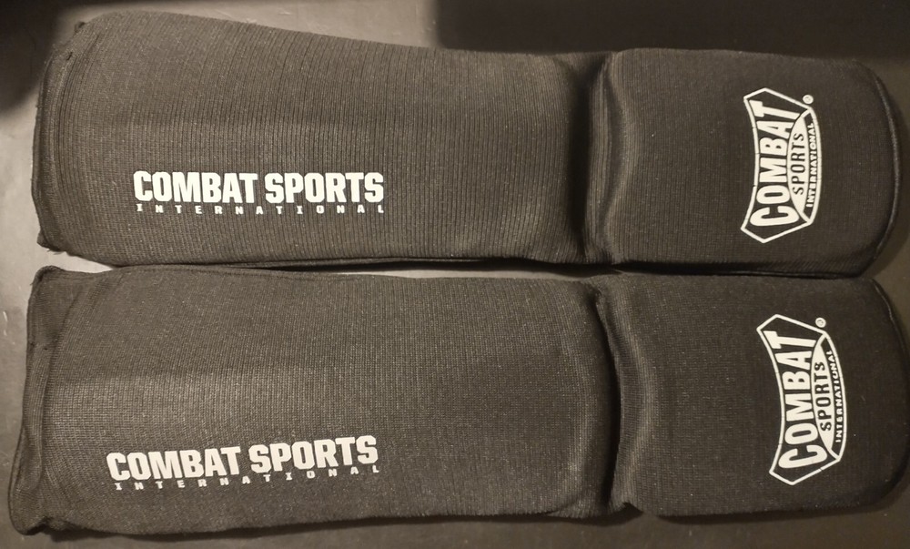 Combat Sports Mens International Boxing Martial Arts Kickboxing Protectors Sz M