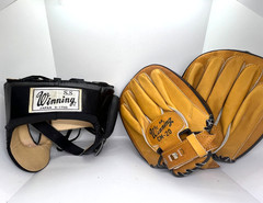 Winning Boxing Vintage Old Logo CM-20 Punching Mitt & H-1700 Headgear Set Japan