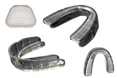 COOLLO SPORTS Boil and Bite Mouth Guard (Youth Adult – Ages 11 & Above, Clear