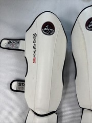 (A-1)Boon Martial Arts Shin Guards Large L Muay Thai Kickboxing White Black Pair