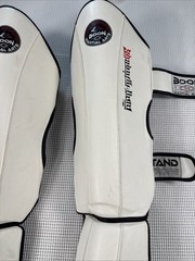 (A-1)Boon Martial Arts Shin Guards Large L Muay Thai Kickboxing White Black Pair