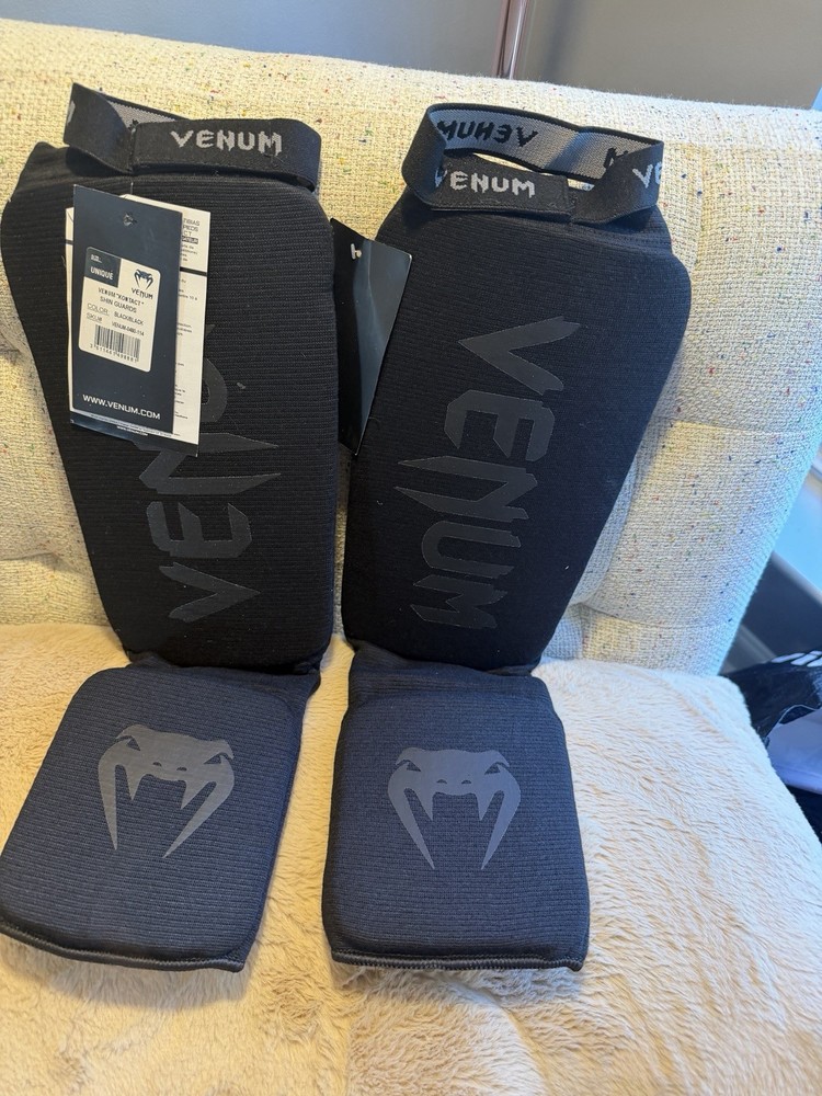 Venum MMA Kontact Shin Guards – Black/Black