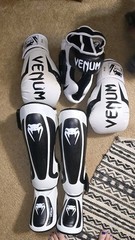 VENUM MMA Set M Standup MMA Shin Guards + 16 Oz Gloves and Headgear